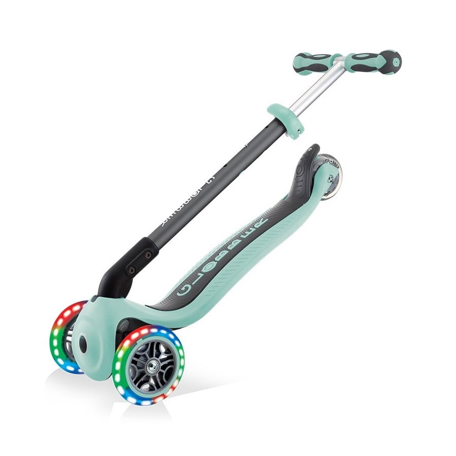 Globber Go Up Deluxe Işıklı Scooter - Mint Yeşili  